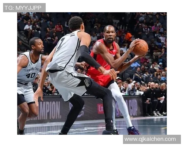 马刺与火箭激战正酣5月12日精彩对决引发球迷热议